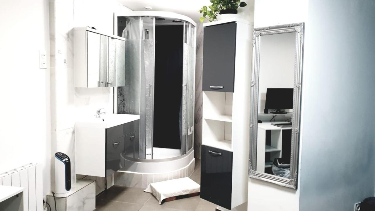 Jolie Appartement Avec 2 Chambres Partagees Paryż Zewnętrze zdjęcie
