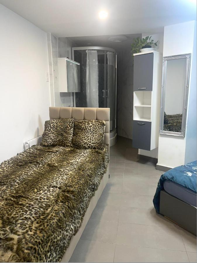 Jolie Appartement Avec 2 Chambres Partagees Paryż Zewnętrze zdjęcie